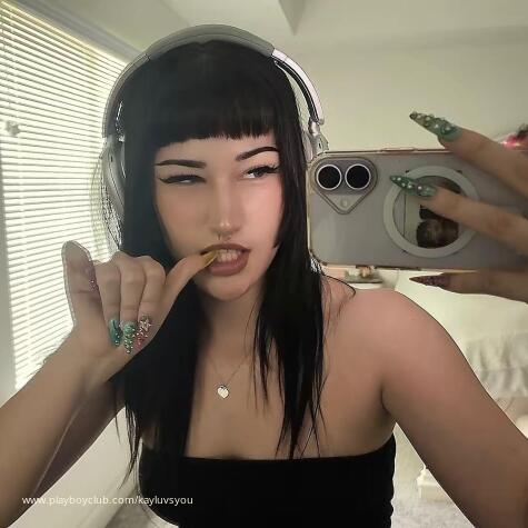 Kay Kay🖤 avatar