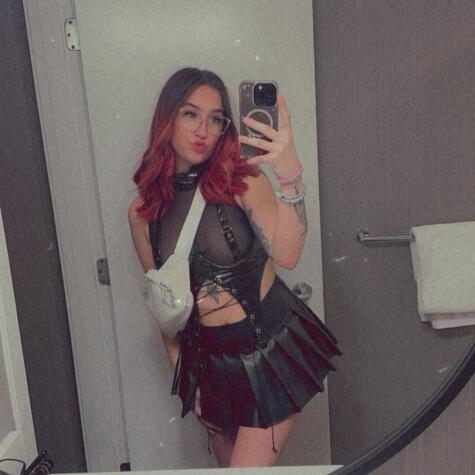 Allison W avatar