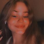 Sabrina 🎀 avatar