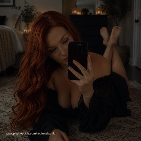 Redheadwolfie avatar