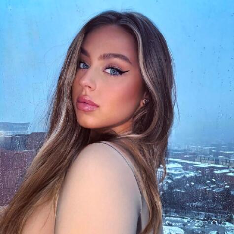 Tiffany The Snow Bunny avatar