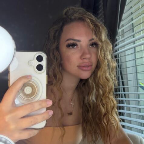 KAYLEE K avatar