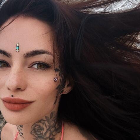 Lucía 🧿 avatar