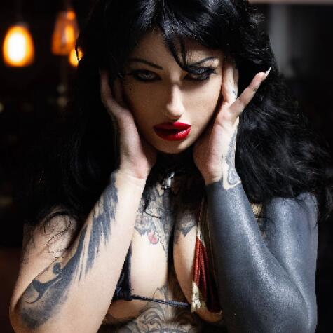 Lisa Wolf avatar
